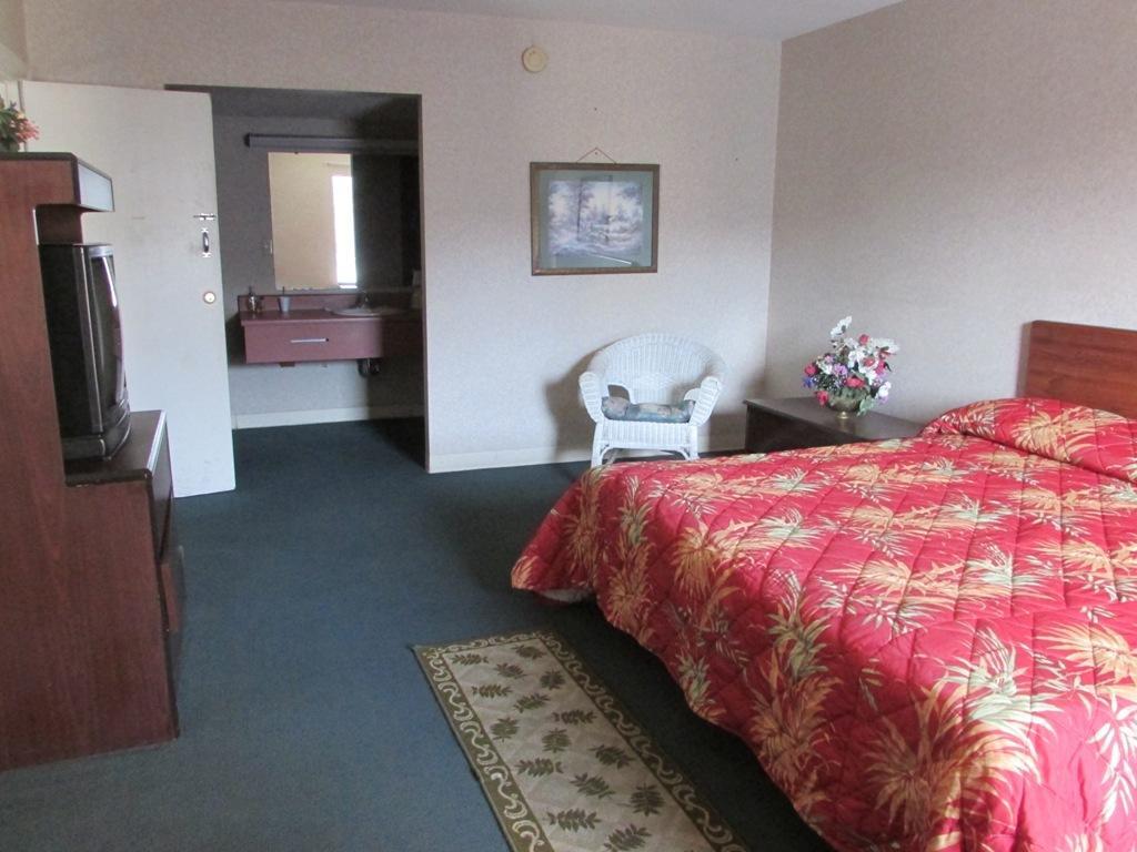 New Valdosta Inn And Suites Habitación foto